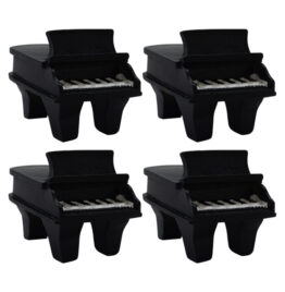 Set 4 porta nombres piano. Se encuentran las 4 unidades que conforman el set